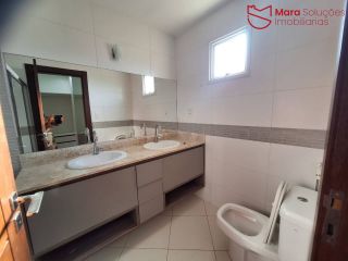 Casa em Buraquinho com 3 suítes | Buraquinho | R$ 1.150.000,00.