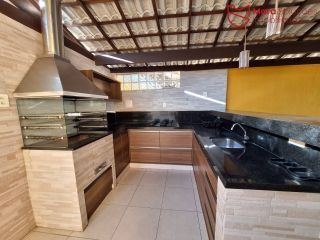 Casa em Buraquinho com 3 suítes | Buraquinho | R$ 1.150.000,00.
