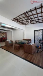 Casa à venda com 3 suítes no Miragem – Lauro de Freitas