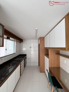 Casa à venda com 3 suítes no Miragem – Lauro de Freitas.