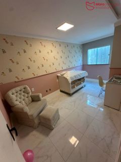 Casa de Cond. á Venda com 2/4, suítes em Vila praiana.