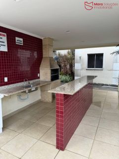 Apartamento com 2/4 térreo no centro de Lauro de Freitas.