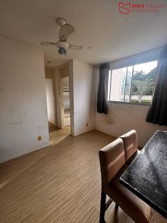 Apartamento com 2/4 térreo no centro de Lauro de Freitas.