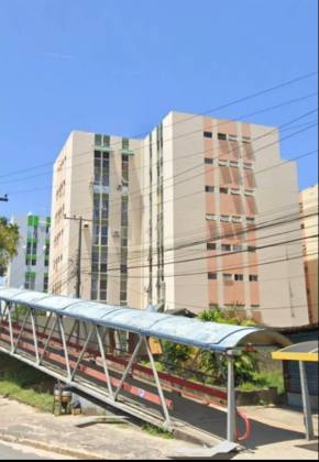 Vendo Apartamento no Centro de Lauro de Freitas.