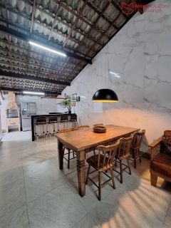 Casa duplex mobiliada em Buraquinho (Foz do Joanes)