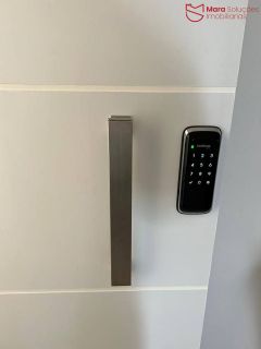 Apartamento Para Alugar com 2/4, sendo 1 suíte no Residencial coliseu.