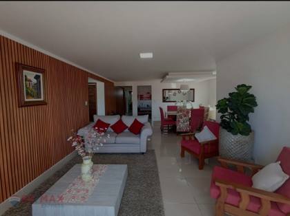 Casa Para Alugar com 3/4, sendo 2 suítes no Centro