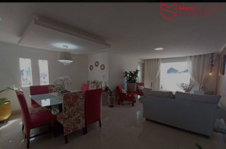 Casa Para Alugar com 3/4, sendo 2 suítes no Centro