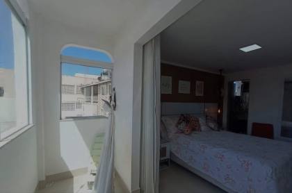 Casa de Cond. Para Vender com 3/4, 2 suítes no Centro.