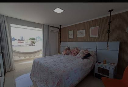 Casa de Cond. Para Vender com 3/4, 2 suítes no Centro.