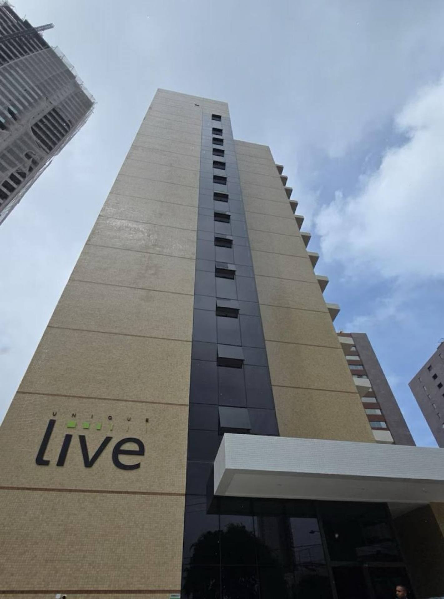 Studio com Mezanino Finamente Decorado 32 m2.