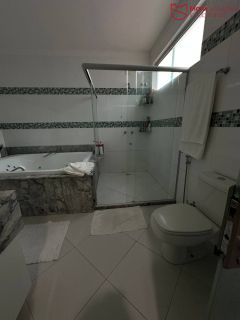 CASA TRIPLEX ALTÍSSIMO PADRÃO À VENDA – VILLAS DO BOSQUE | LAURO DE FREITAS.
