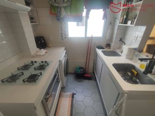 VENDO APARTAMENTO MOBILIADO NO SOLAR DA PRAIA.