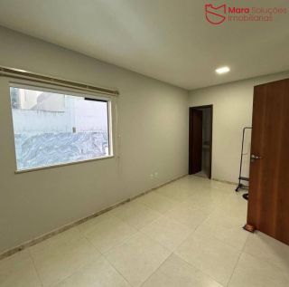 Casa á Venda com 4/4, sendo 3 suítes no condomínio Solares.