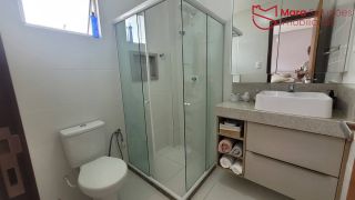 Apartamento á Venda com 2/4, sendo 1 suíte em Stella Maris.