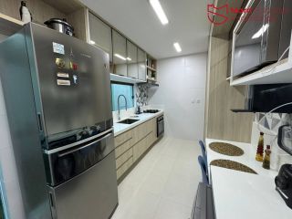 Apartamento garden de 3 quartos em Buraquinho Residencial Jardins de Versailles.