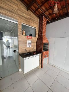 Casa no cond. Flora Residence, 4 Suítes com energia solar.