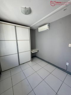 Casa no cond. Flora Residence, 4 Suítes com energia solar.