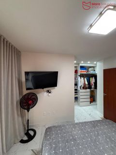 Casa para Aluguel em Buraquinho – 4 Quartos, Suíte e Varanda.