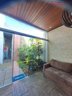 Casa Para Alugar Com 4/4, sendo 3 suites no Foz do Joanes - Buraquinho.