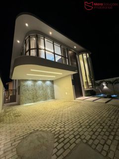 Casa dos Sonhos à Venda na Priscila Dutra — PORTEIRA FECHADA