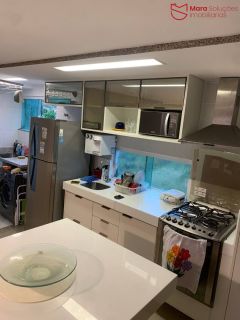 Apartamento à Venda – Condomínio Exclusivo no Foz do Joanes ¾ sendo 1 suíte.