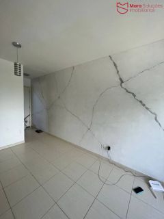 Apartamento á Venda com 2/4, sendo 1 suítes no Condomínio jardins.