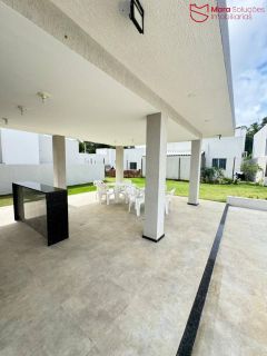 Casa Térrea em Condomínio Fechado – Abrantes Conforto, segurança e lazer para sua família.