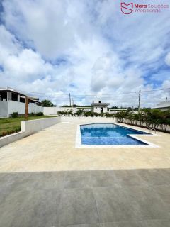 Casa Térrea em Condomínio Fechado – Abrantes Conforto, segurança e lazer para sua família.