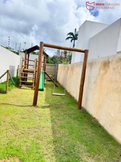Casa Térrea em Condomínio Fechado – Abrantes Conforto, segurança e lazer para sua família.