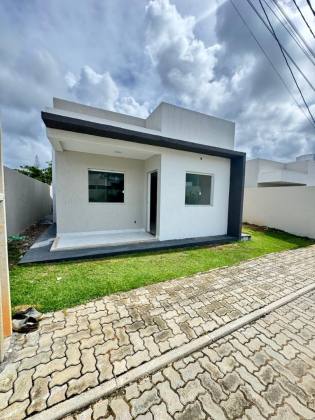 Casa Térrea em Condomínio Fechado – Abrantes Conforto, segurança e lazer para sua família.
