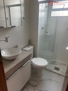 Apartamento Para Alugar com 2/4, sendo 1 suíte no Condomínio solar do Porto.