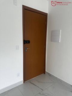 Apartamento Para Alugar com 2/4, sendo 1 suíte no Condomínio solar do Porto.