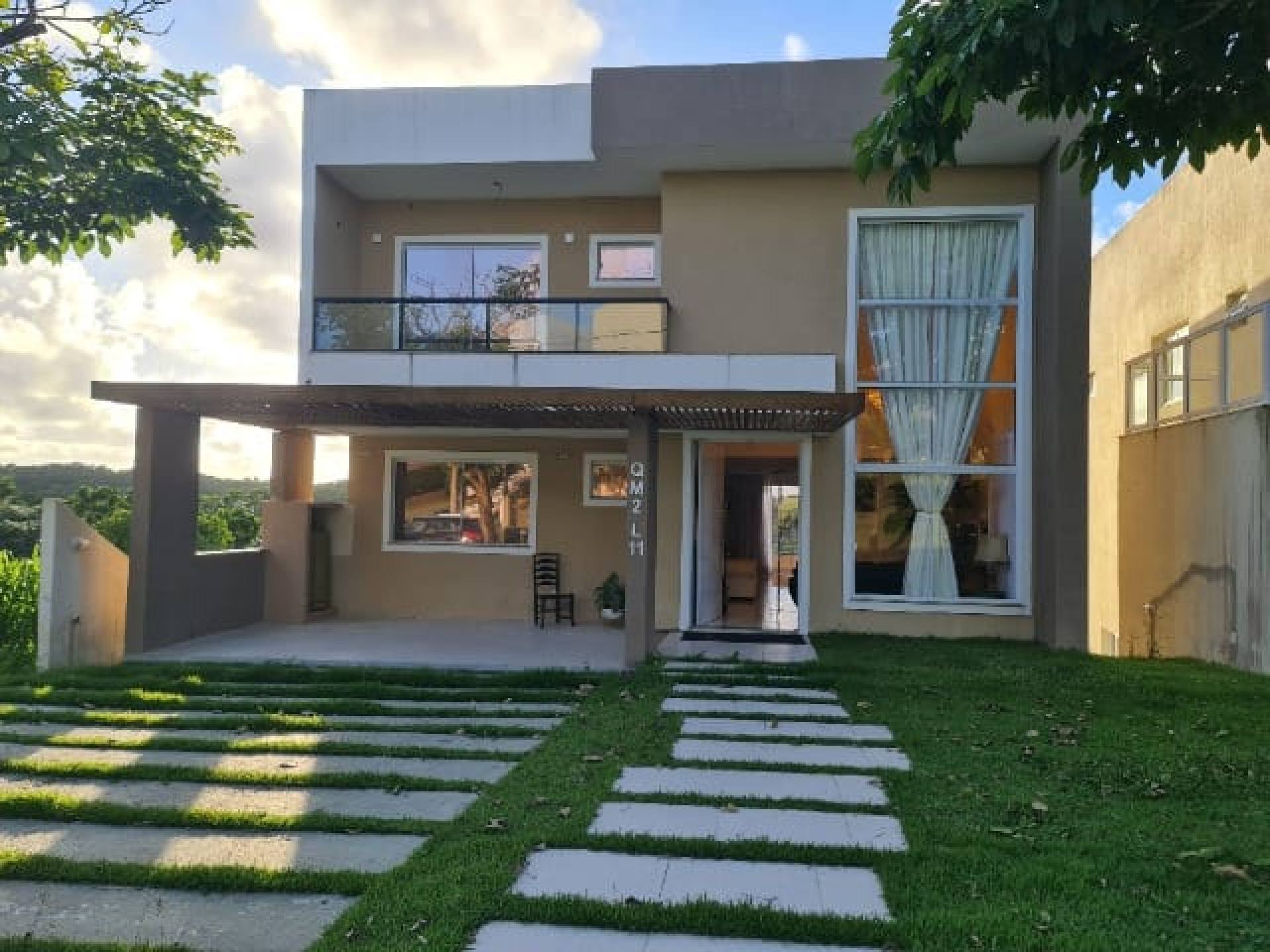 CASA ESPETACULAR NO ALPHAVILLE LITORAL NORTE II