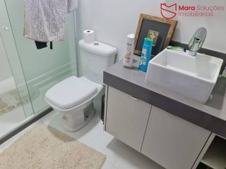 CASA ESPETACULAR NO ALPHAVILLE LITORAL NORTE II