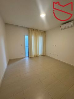 Casa à Venda em Alphaville Litoral Norte 1 – R$ 1.850.000.