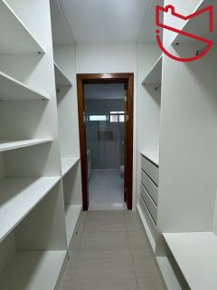 Casa à Venda em Alphaville Litoral Norte 1 – R$ 1.850.000.