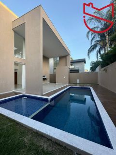Casa à Venda em Alphaville Litoral Norte 1 – R$ 1.850.000.