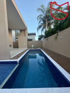 Casa à Venda em Alphaville Litoral Norte 1 – R$ 1.850.000.