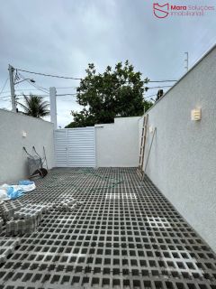 Casa Térrea Moderna á Venda com 3/4, sendo 1 suíte no Centro de Lauro De Freitas.