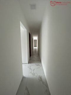 Casa Térrea Moderna á Venda com 3/4, sendo 1 suíte no Centro de Lauro De Freitas.