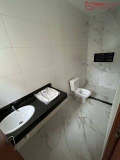 Casa Térrea Moderna á Venda com 3/4, sendo 1 suíte no Centro de Lauro De Freitas.