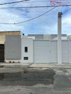 Casa Térrea Moderna á Venda com 3/4, sendo 1 suíte no Centro de Lauro De Freitas.