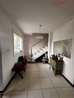 Casa 3/4 individual próximo ao parque shopping em Lauro de Freitas.