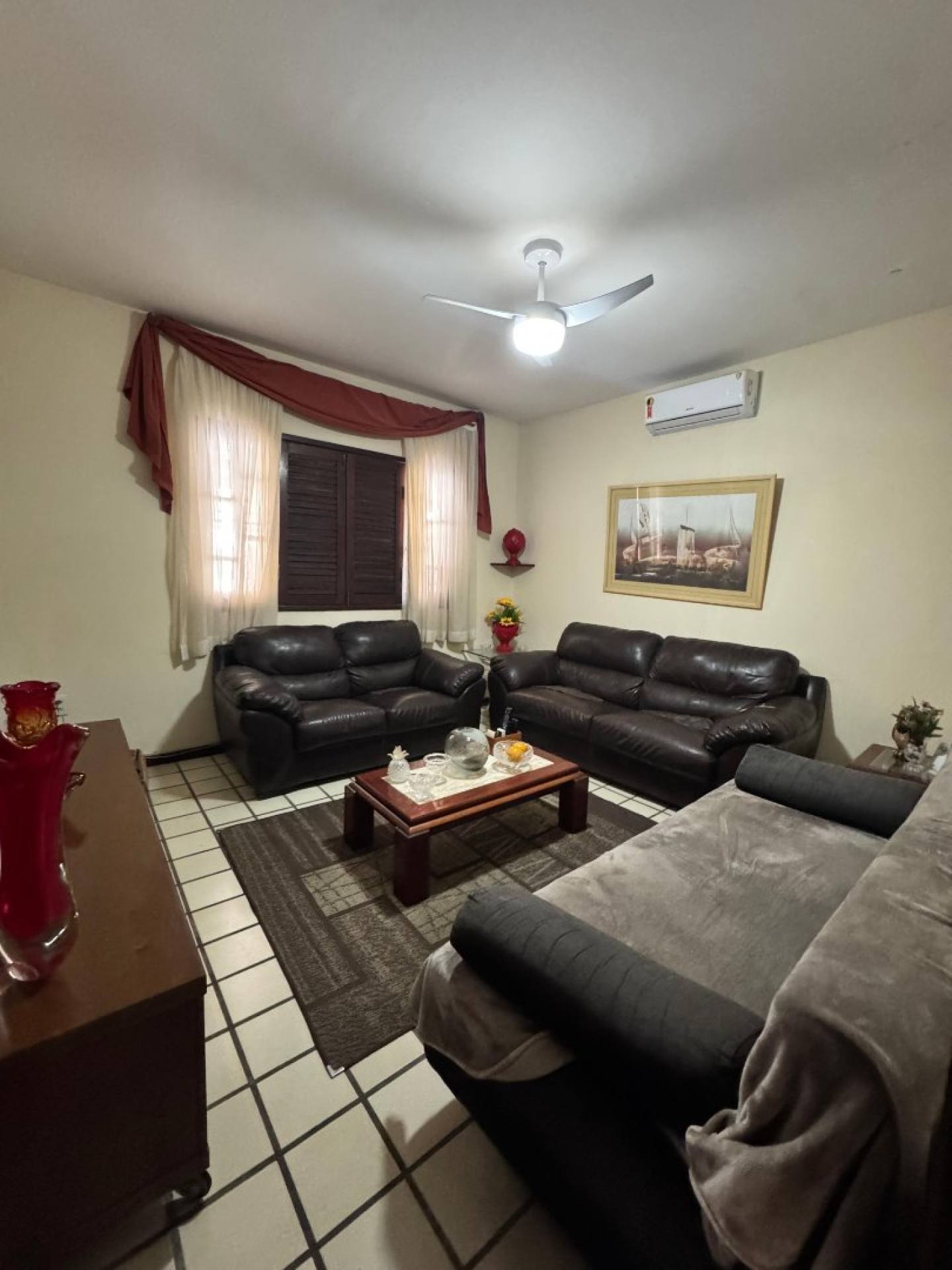 Casa estilo colonial com 700m2 de terreno na praia do Flamengo / Ipitanga - 200m da orla