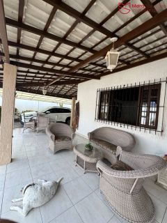 Casa estilo colonial com 700m2 de terreno na praia do Flamengo / Ipitanga - 200m da orla