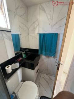 Apartamento á Venda com 2/4, sendo 1 suítes no Condomínio  Jardim.