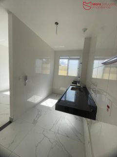 Apartamento encantador com garden privativo em Buraquinho.