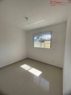Apartamento encantador com garden privativo em Buraquinho.