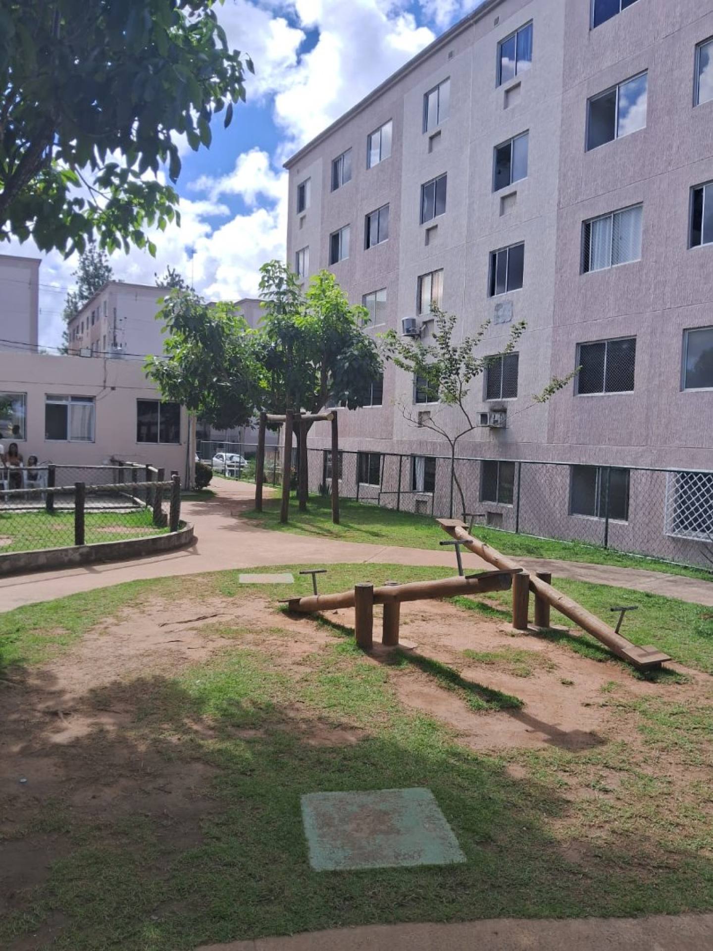 APARTAMENTO À VENDA – CONDOMÍNIO ALTO DO PICUAIA